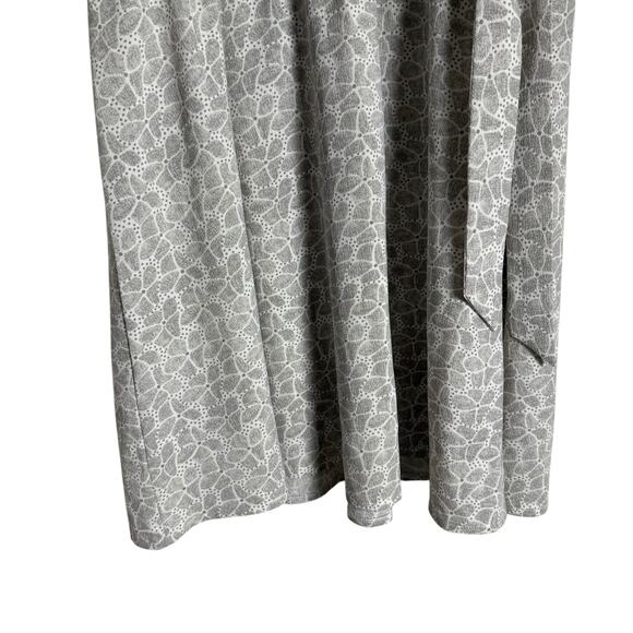 Lane Bryant Gray White Floral Print Sleeveless Wrap Dress Plus Size 20 - Picture 5 of 11